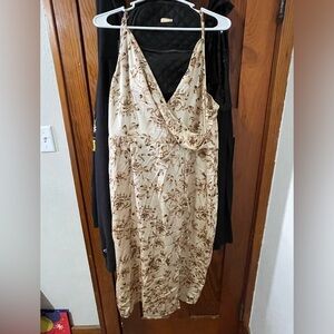Dress never worn only tried on